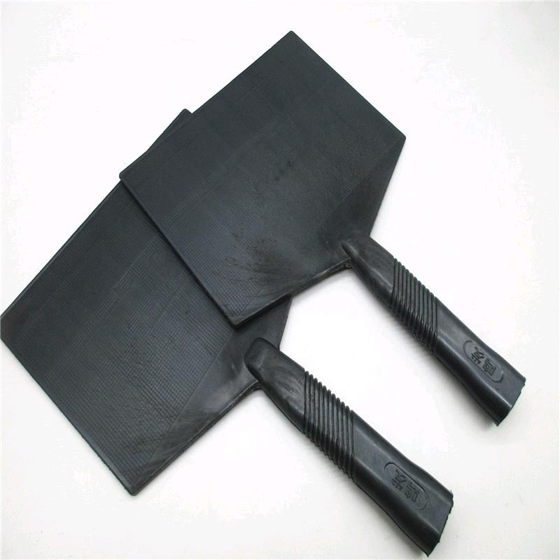 Source manufacturer direct sales plastic tempered ash board plastic drag board small black thick mud board construction plastic drag board