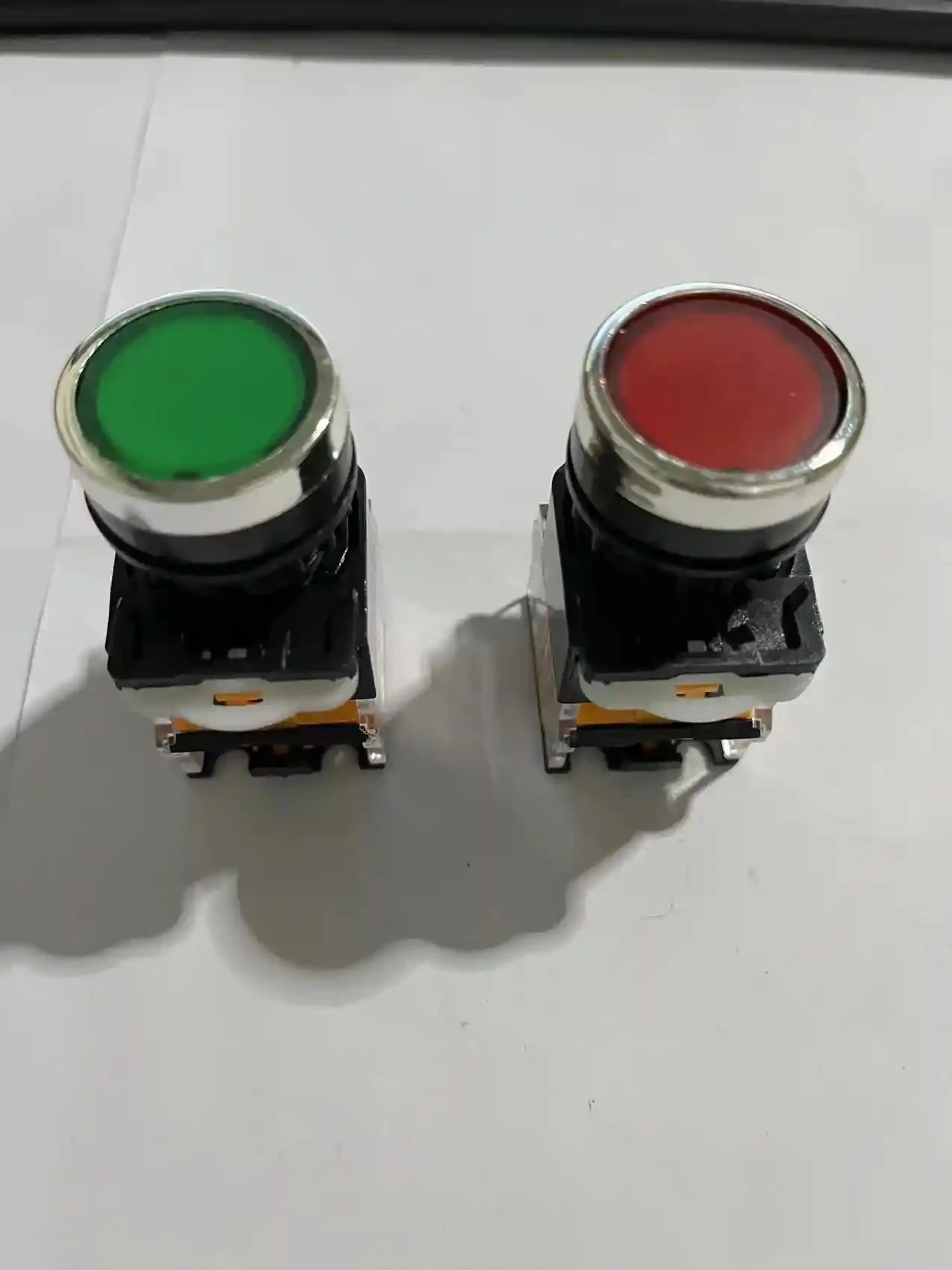 Button switch LA38 button switch self-locking self resetting power supply start stop LA38
