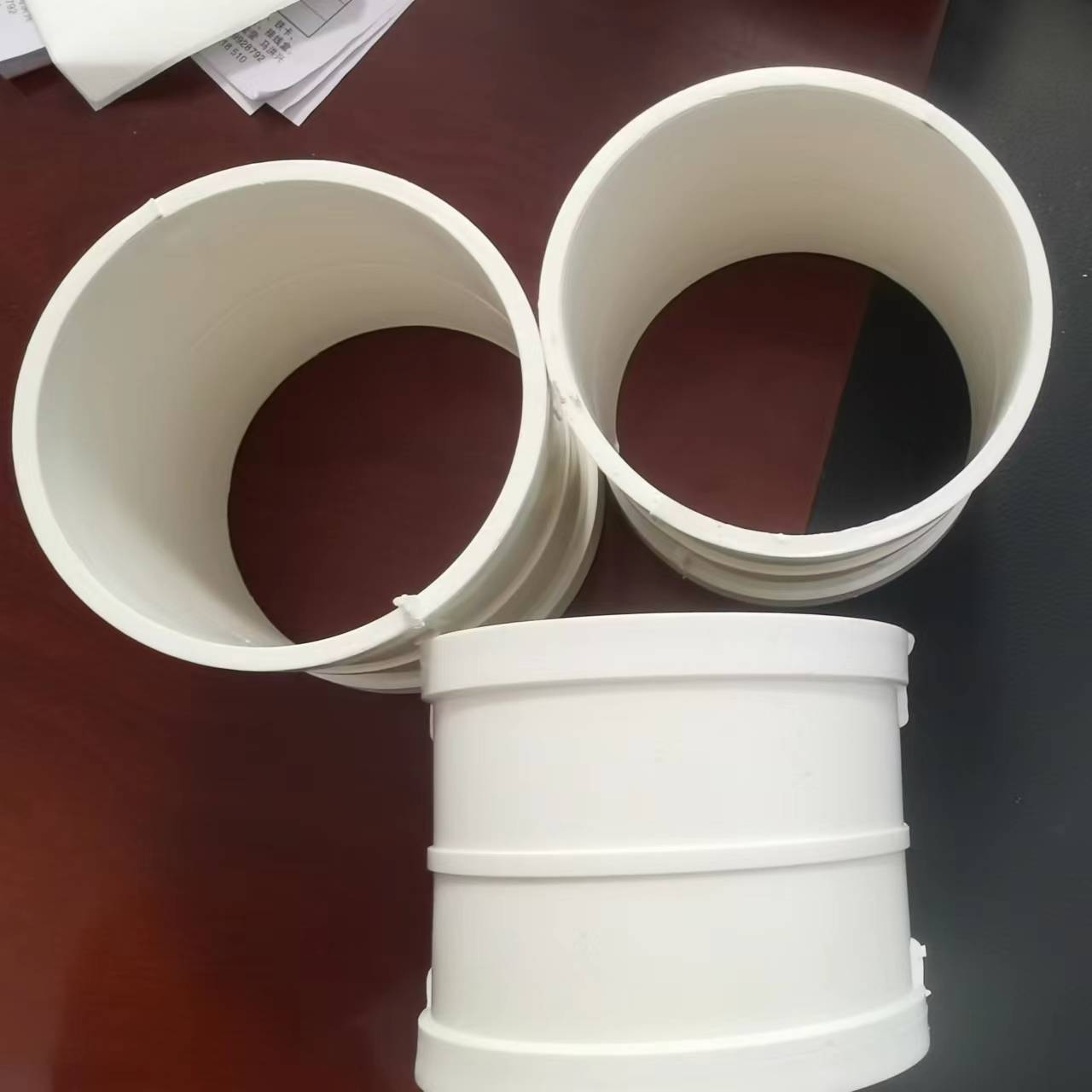 PVC drainage pipe clamps are used to connect pipes directly