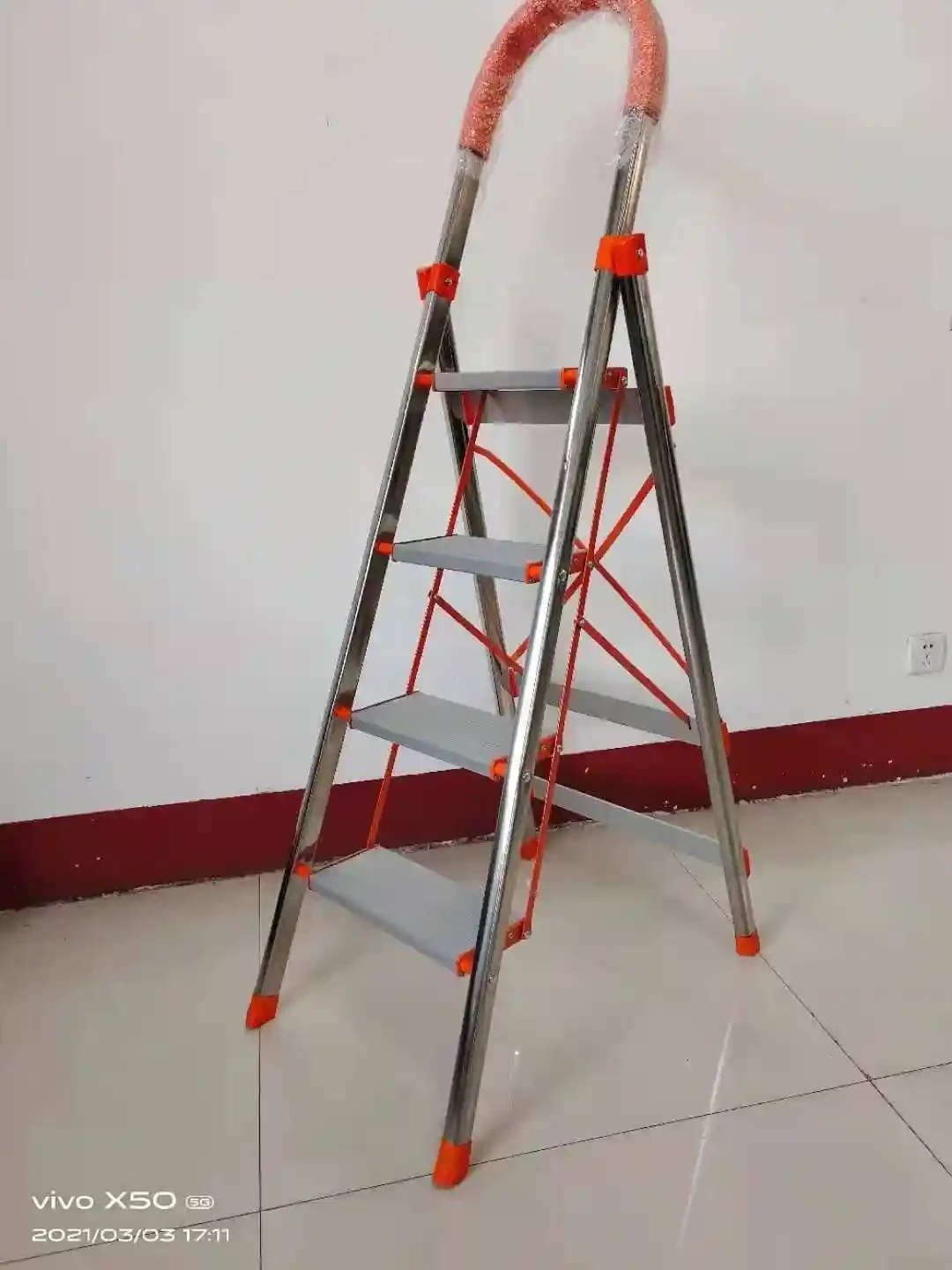 D-type stainless steel household ladder, multi specification stainless steel folding ladder