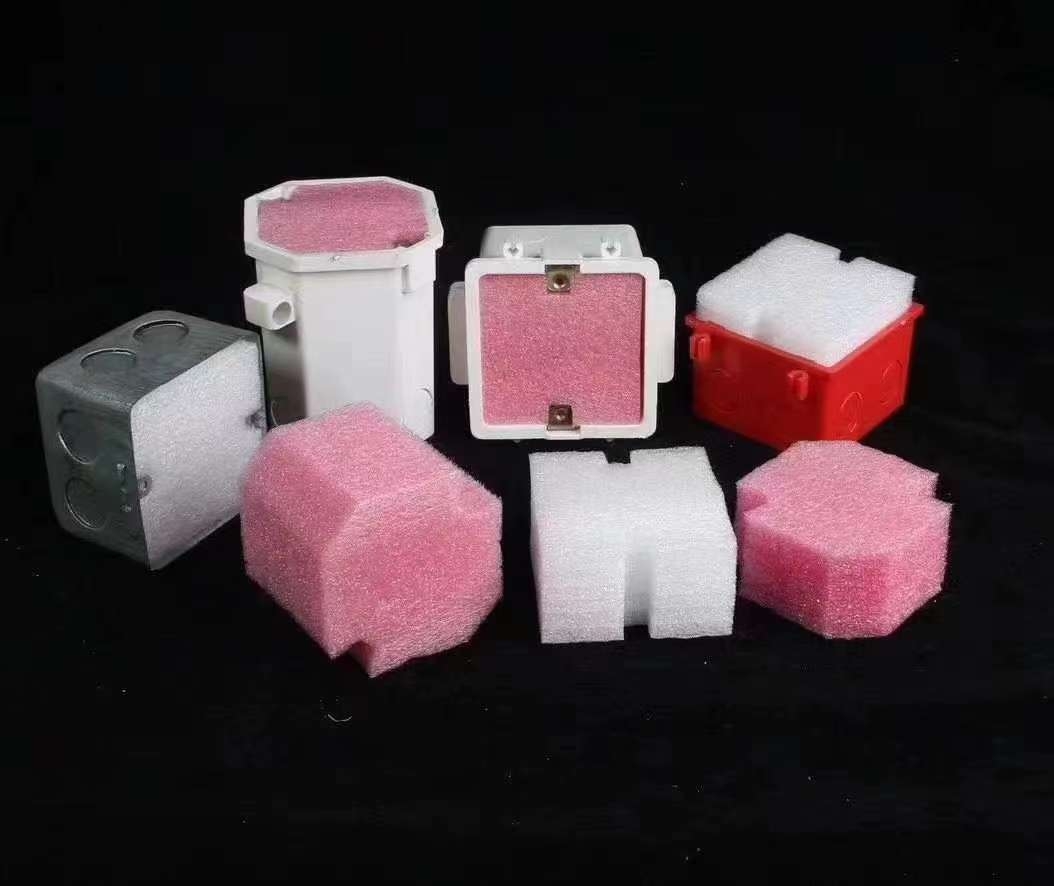 Wire box filled with foam