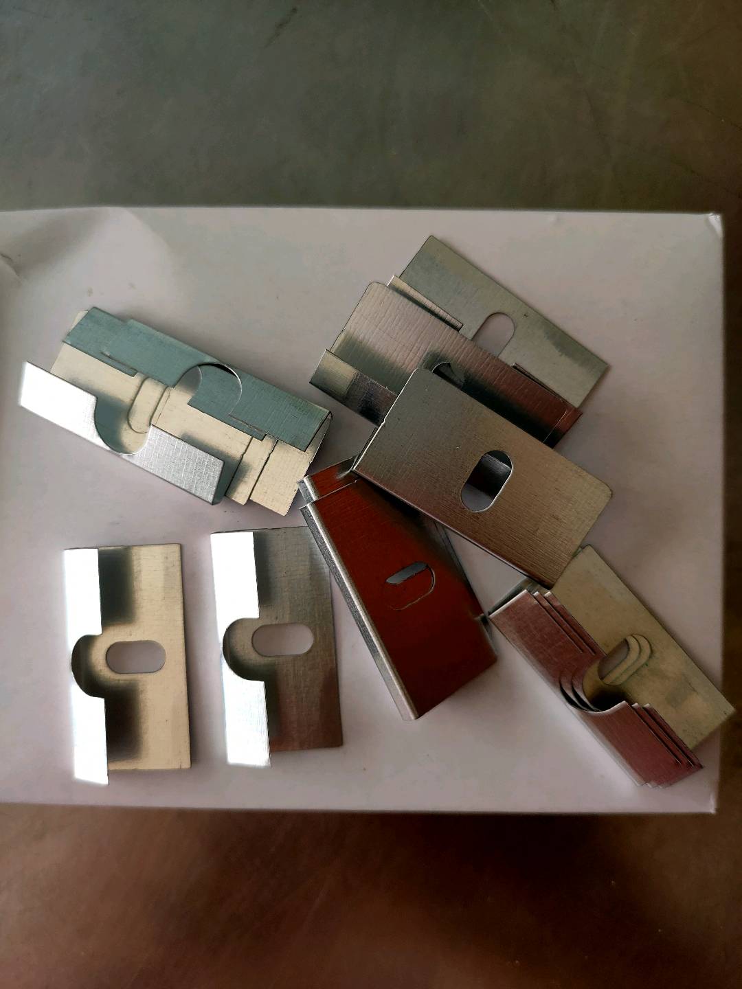 Buckle card