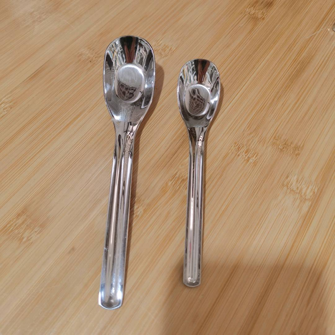 Thick stainless steel spoon, fruit spoon, watermelon spoon, adult and children's soup spoon, dining spoon, household spoon