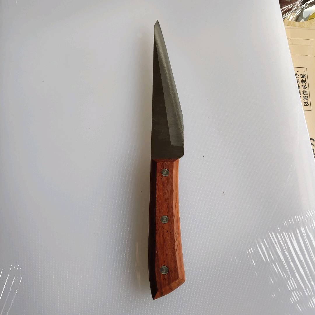 Chrome steel material Xinnuo kitchen knife, bone cutting knife, skin cutting knife, shaving knife, pig killing knife, sharp edge, kitchen slicing knife, meat processing plant slaughtering special knife