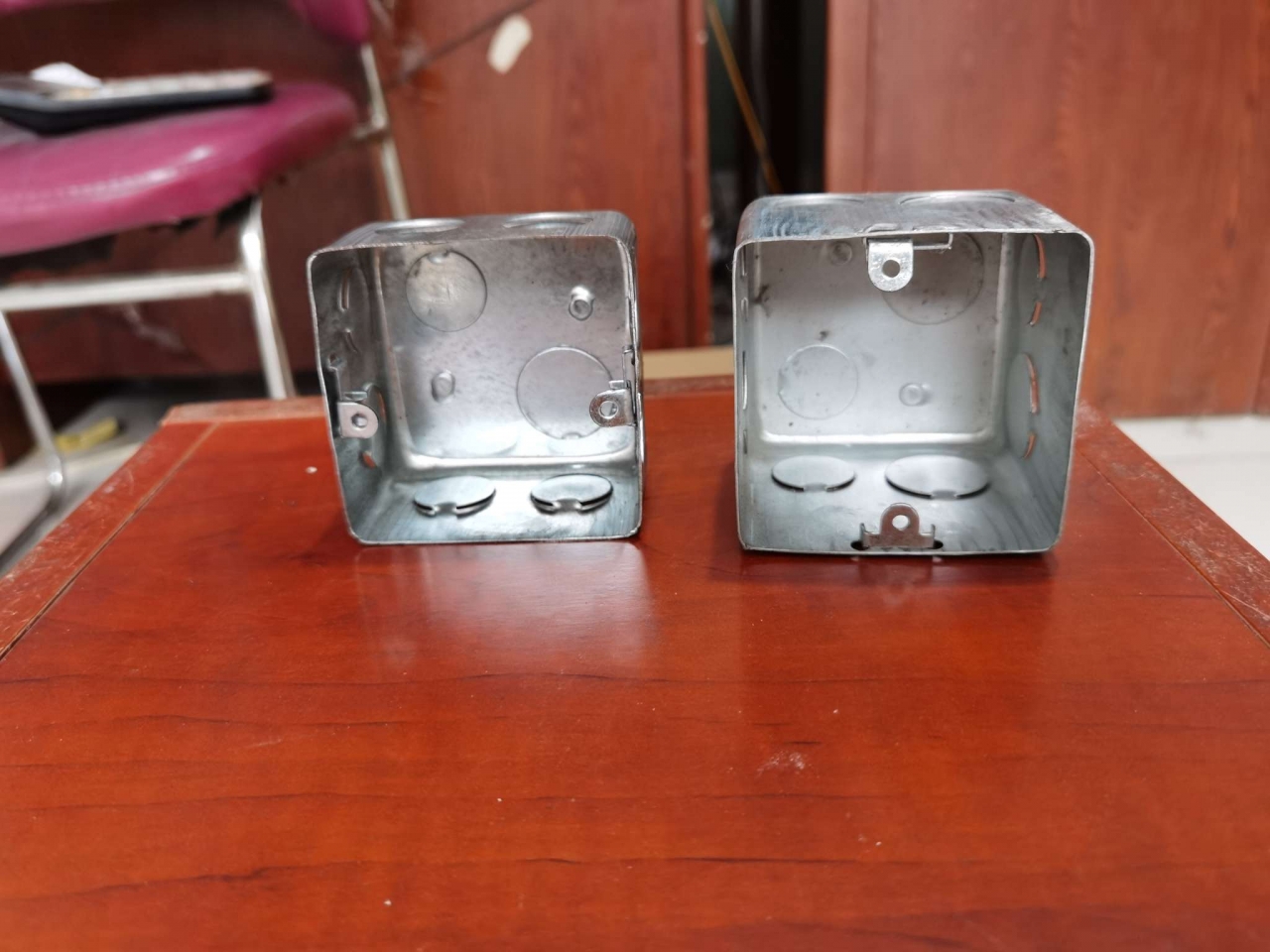 Iron wire box, bottom box, junction box, metal junction box, switch box, square box