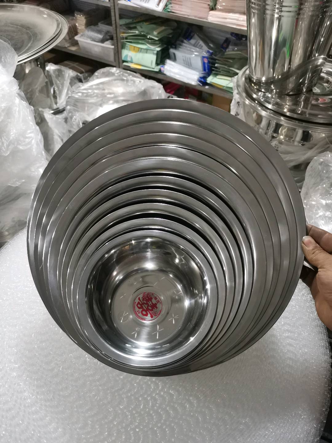 Stainless steel basin, stainless steel bowl, vegetable basin, egg basin, adult washbasin, basin, household kitchen