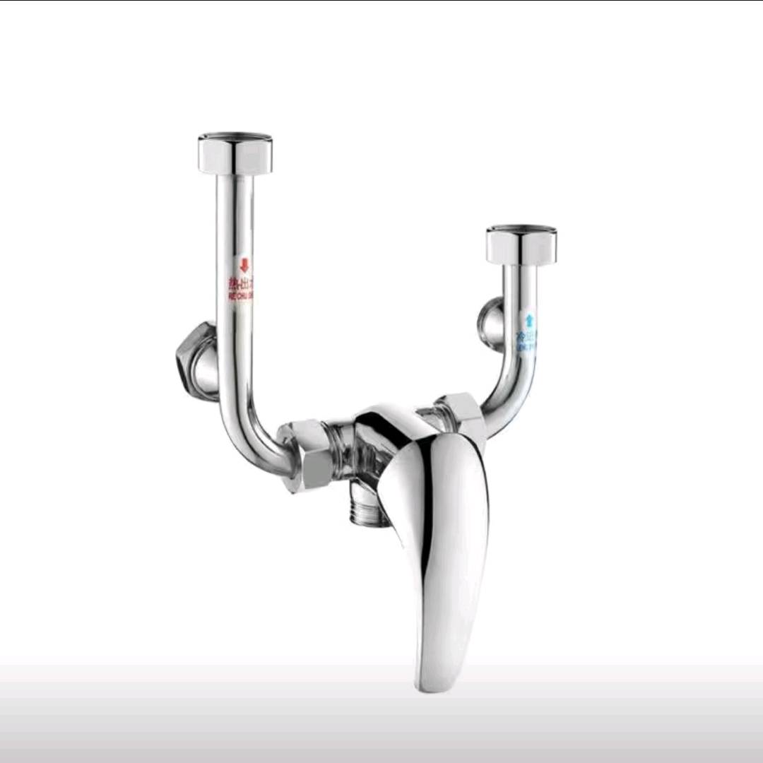 U-shaped mixing valve for water heater
