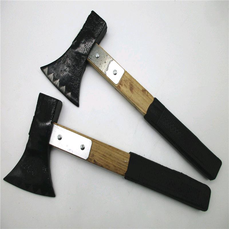 Source manufacturer direct sales reinforced rubber handle axe high carbon steel wrapped plastic handle wooden axe hardware agricultural tools have been cut and broken axe