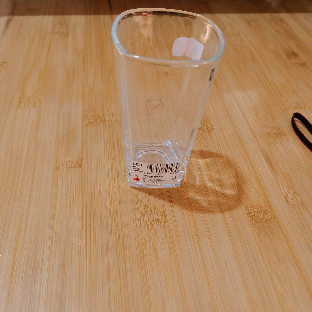 Four sided cup, drinking tea and alcohol, milk cup, glass cup, beverage cup, beer cup, heat-resistant