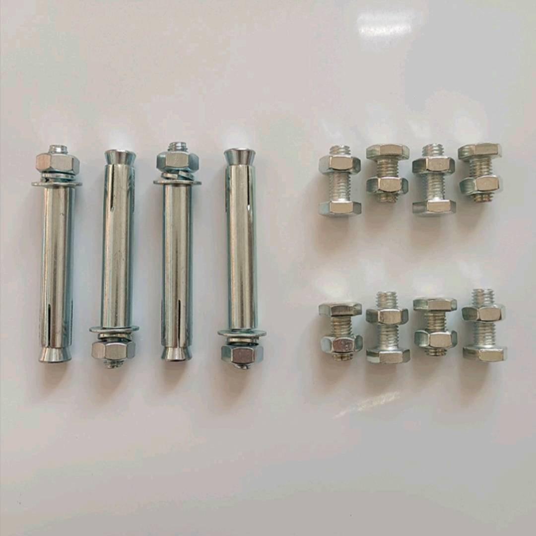 Expansion screw for air conditioning outdoor unit