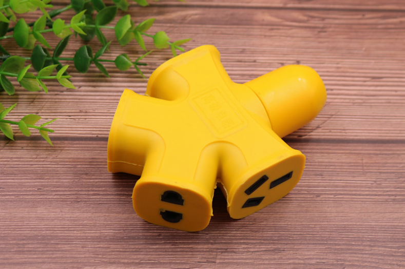 Herringbone wireless ground dragging large shaped wiring socket, pressure and drop resistant, high-power mobile power supply without wire plug